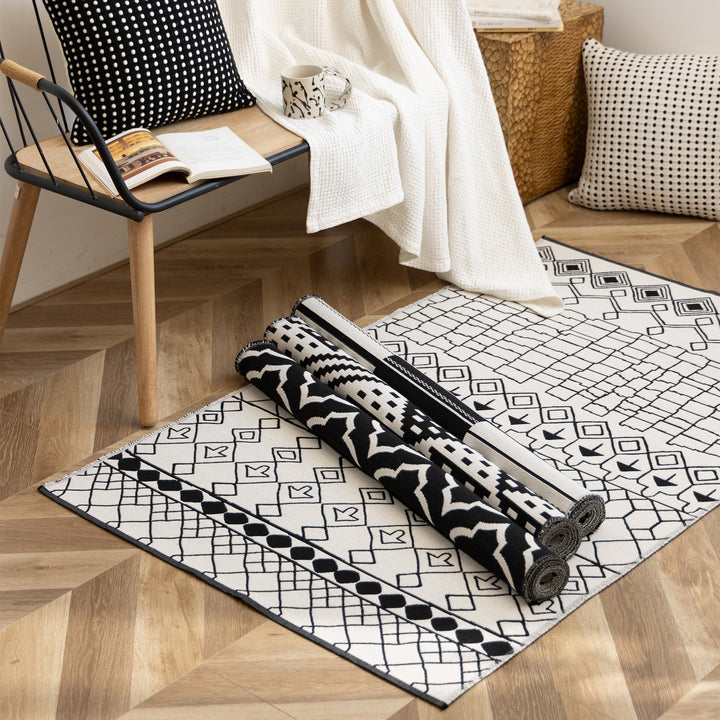 Modern flat-woven carpet runner with abstract geometric design