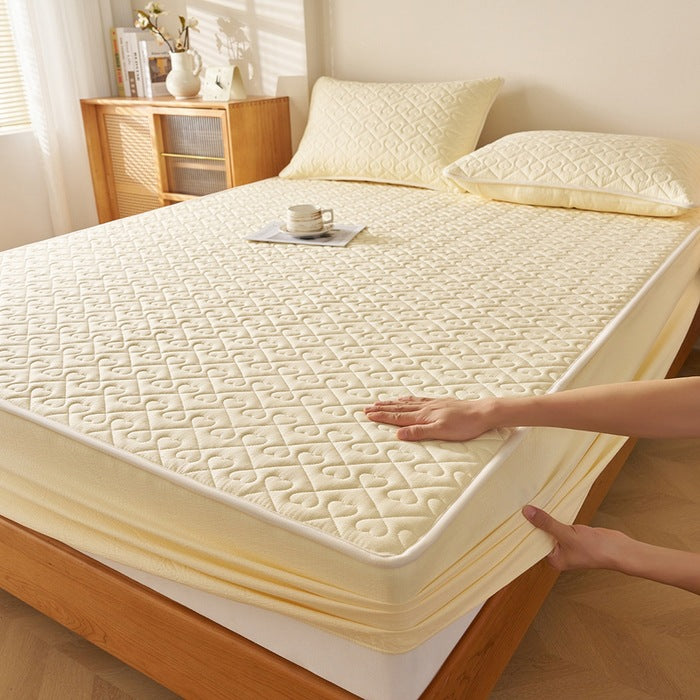 Decorative Quilted Mattress Protector Avarnia