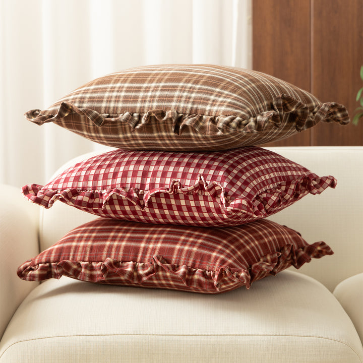 Square decorative cushion cover with ruffles and Vichy check