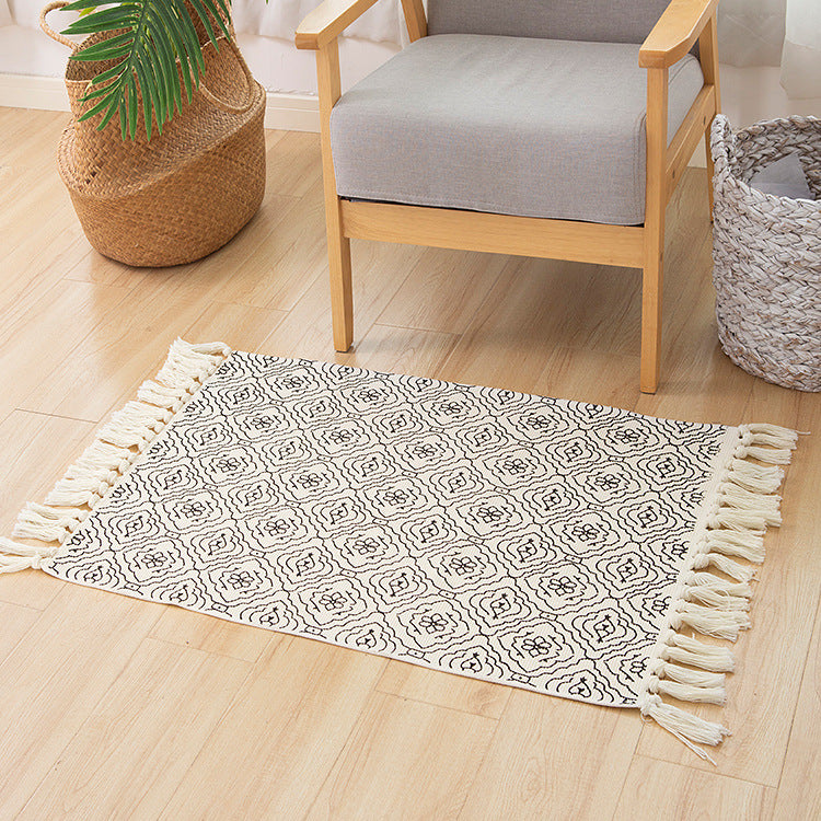 Narrow cotton runner