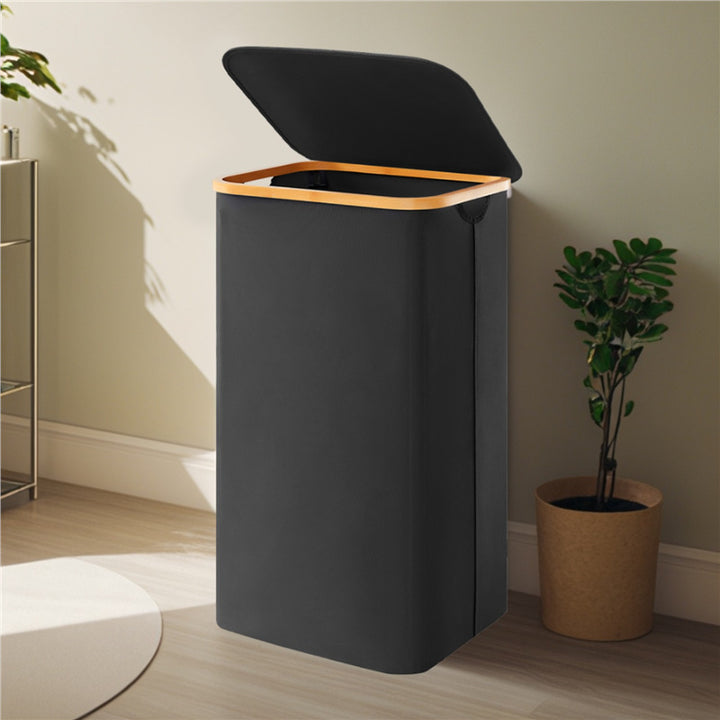 Modern waste bin with detachable inner bag
