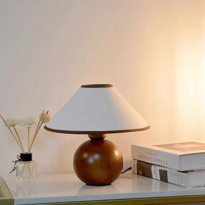 Decorative table lamp