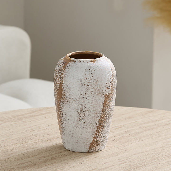 Elegant ceramic vase in Scandinavian style