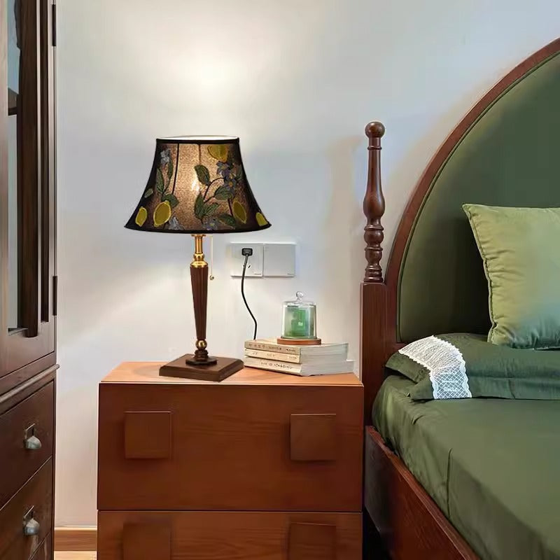 Decorative table lamp