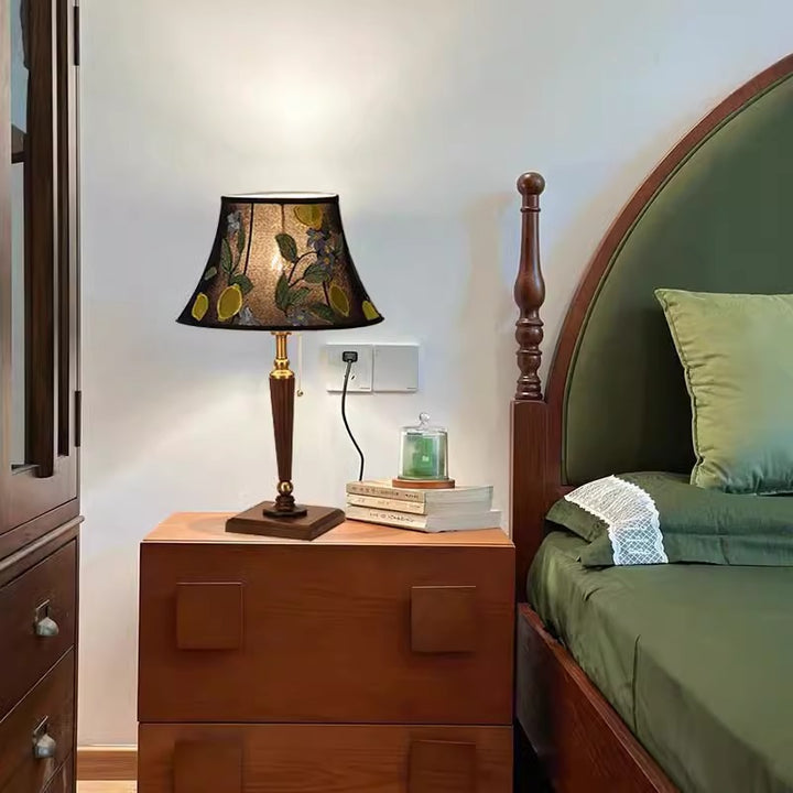 Decorative table lamp