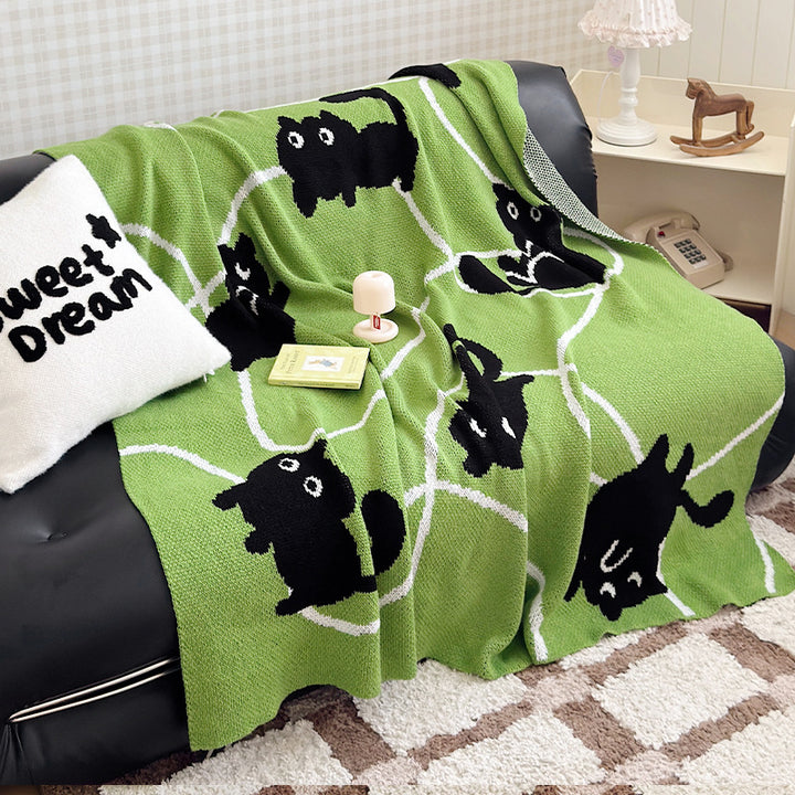 Cozy Cat-Themed Blanket