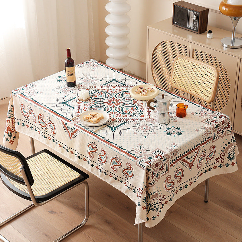 Rectangular oilcloth tablecloth with paisley pattern