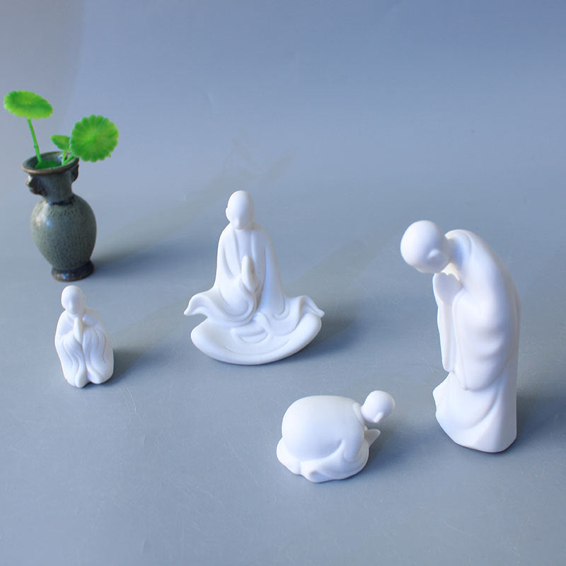 Decorative porcelain figurine