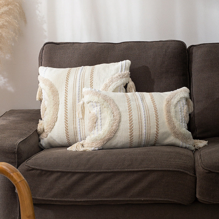 Structured decorative pillowcase with tassels and woven relief
