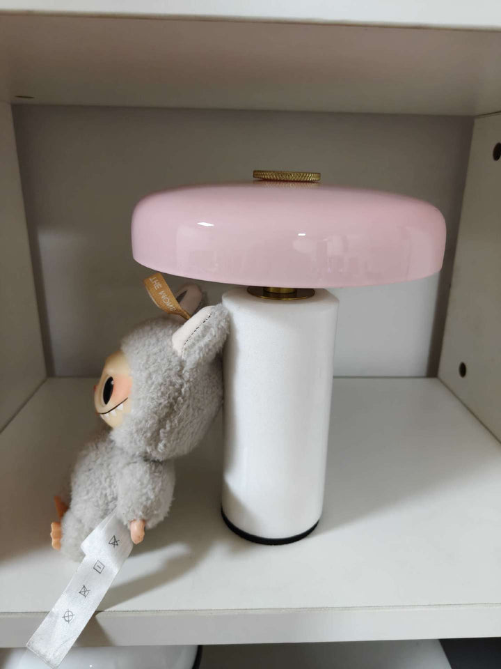 Decorative table lamp