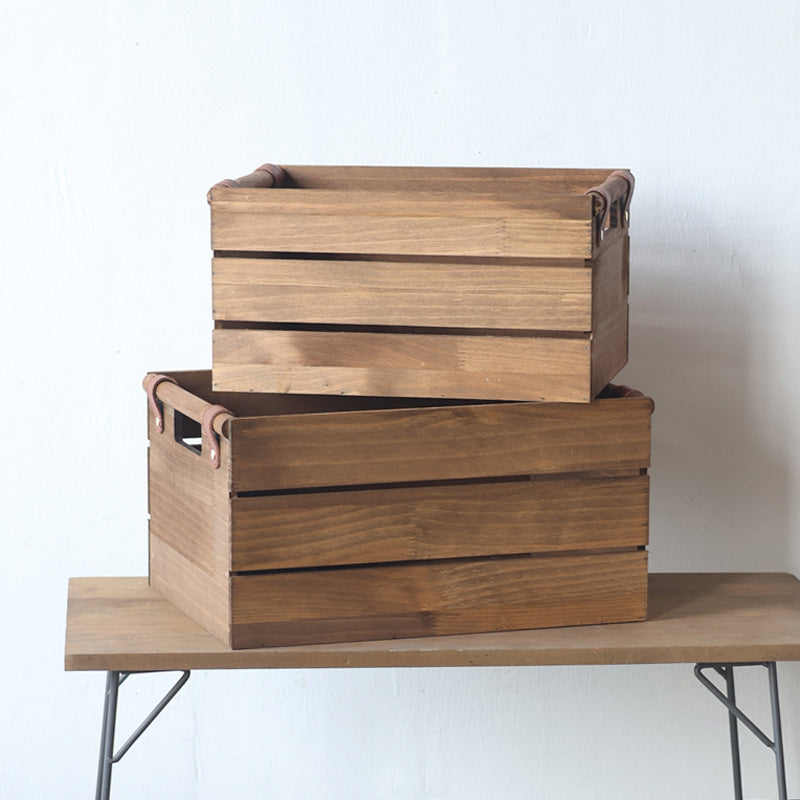 Robust storage basket made of wood