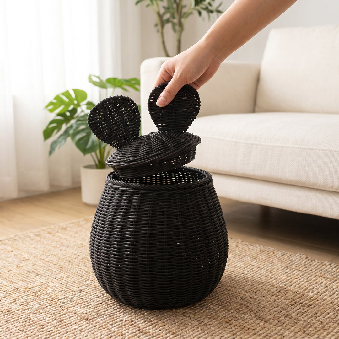 Playful storage basket with lid and ear design