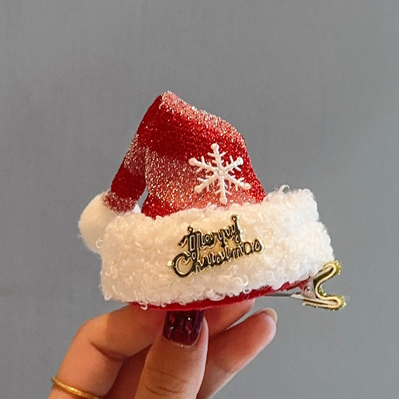 Adorable Holiday-Themed Pet Hat
