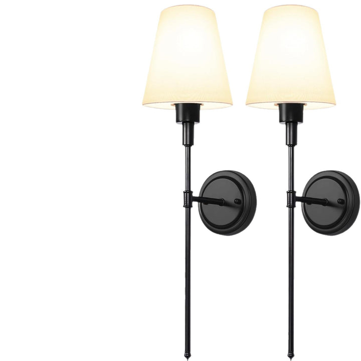 Elegant modern wall lamp