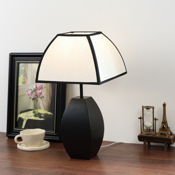 Modern desk lamp