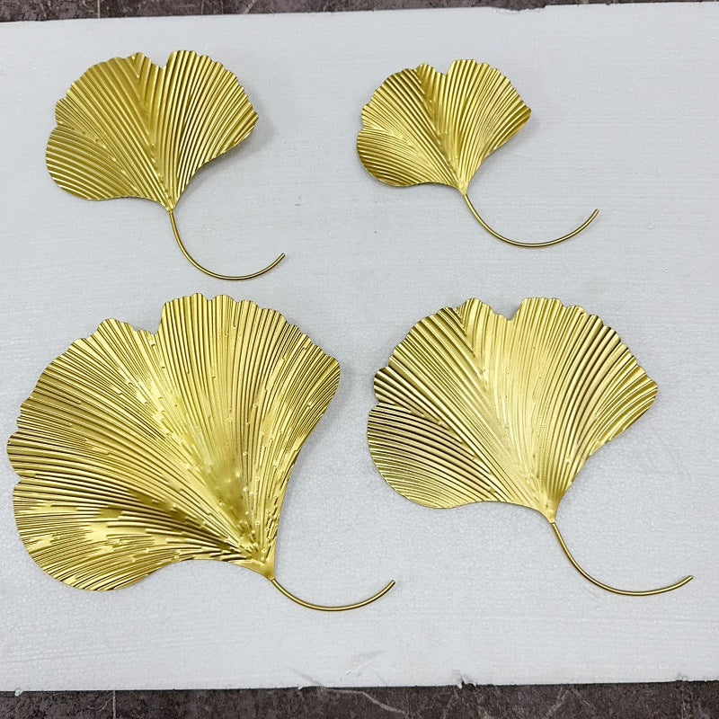 Elegant Ginkgo Leaf Wall Art Hooks