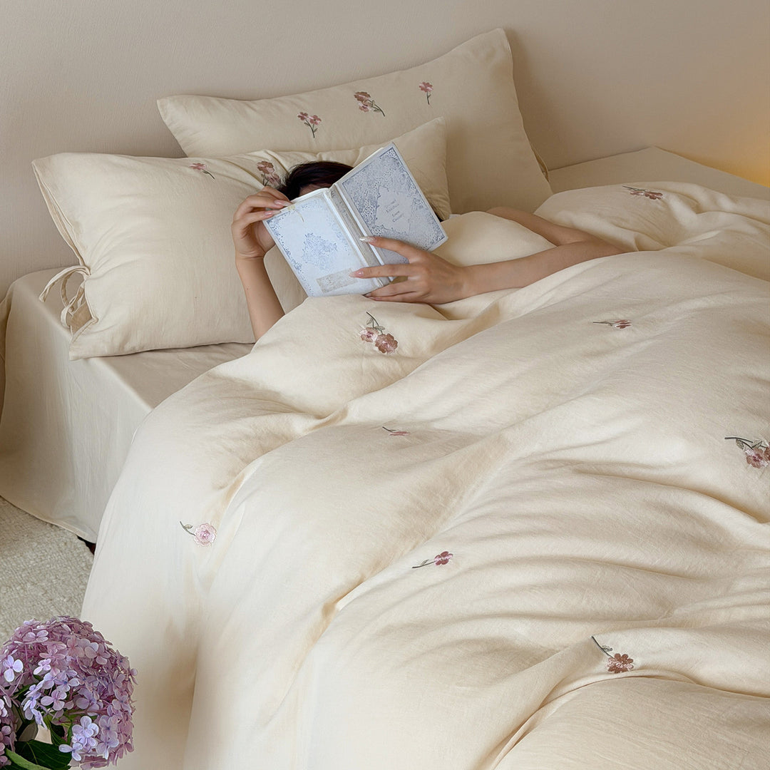 Floral Embroidered Duvet Cover Set Avarnia