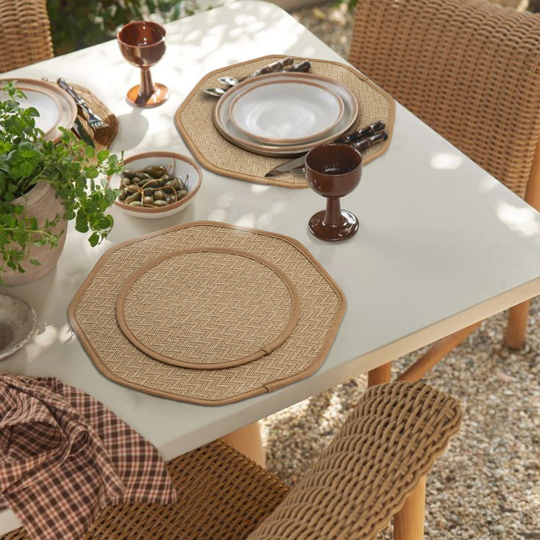 Round sisal scratching mat with octagonal edge and non-slip underside