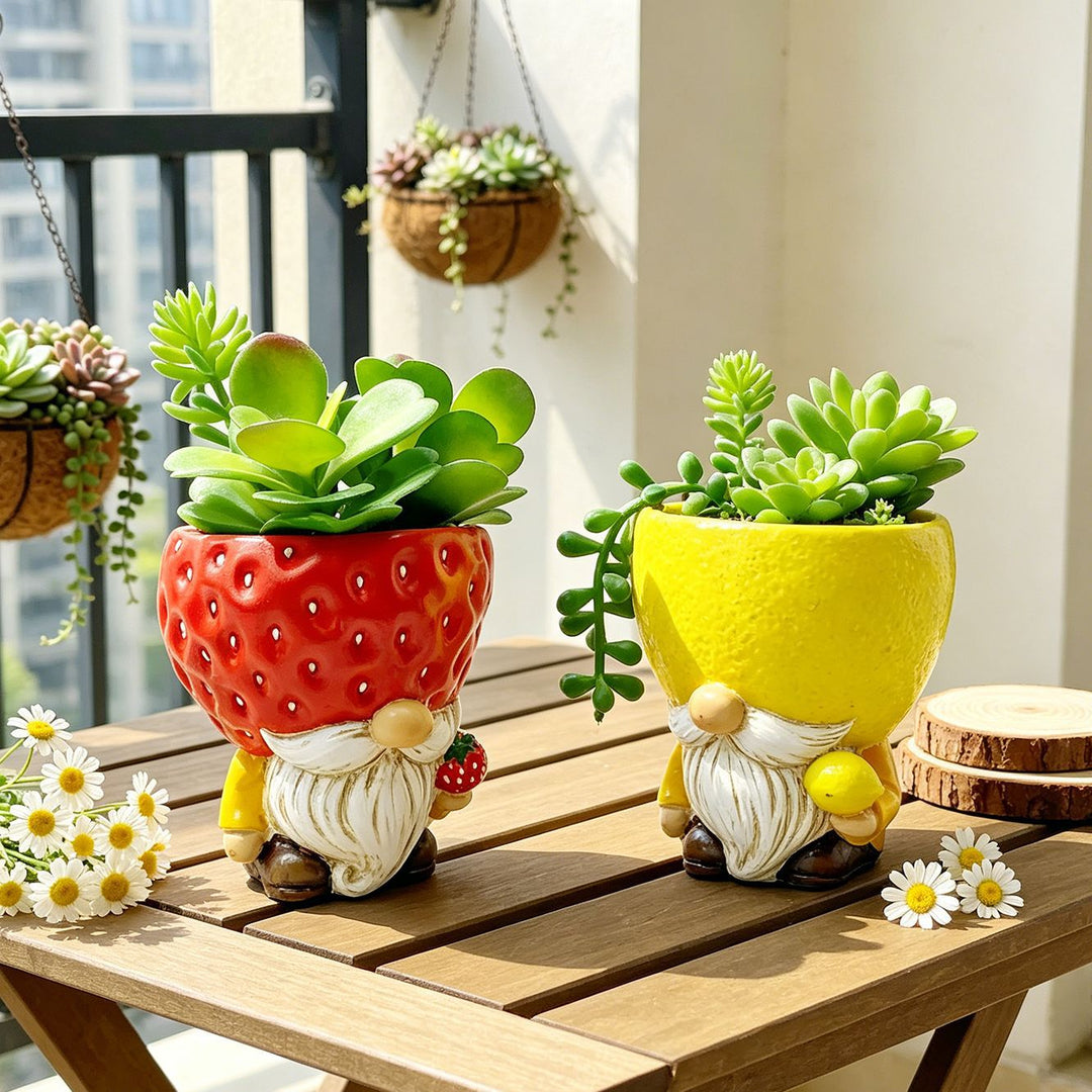 Original flower pot figure with gnome motif