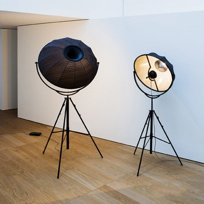 Modern adjustable floor lamp