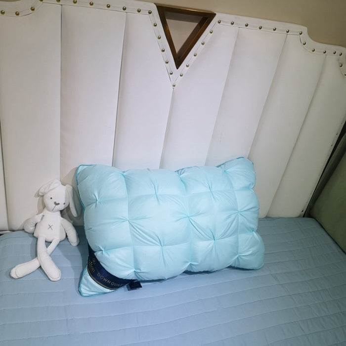 Decorative Plush Support Pillow Avarnia
