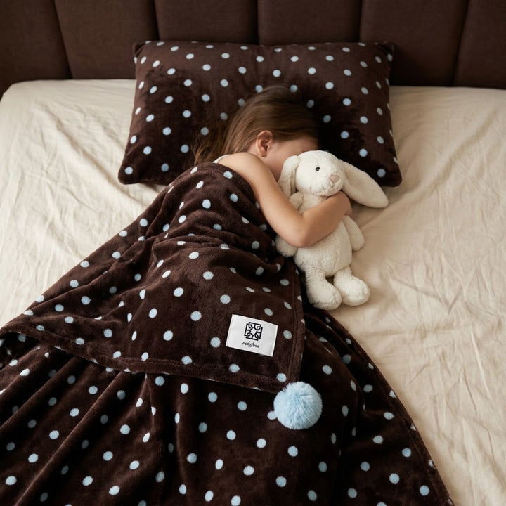 Ultra-Soft Polka Dot Fleece Throw Blanket