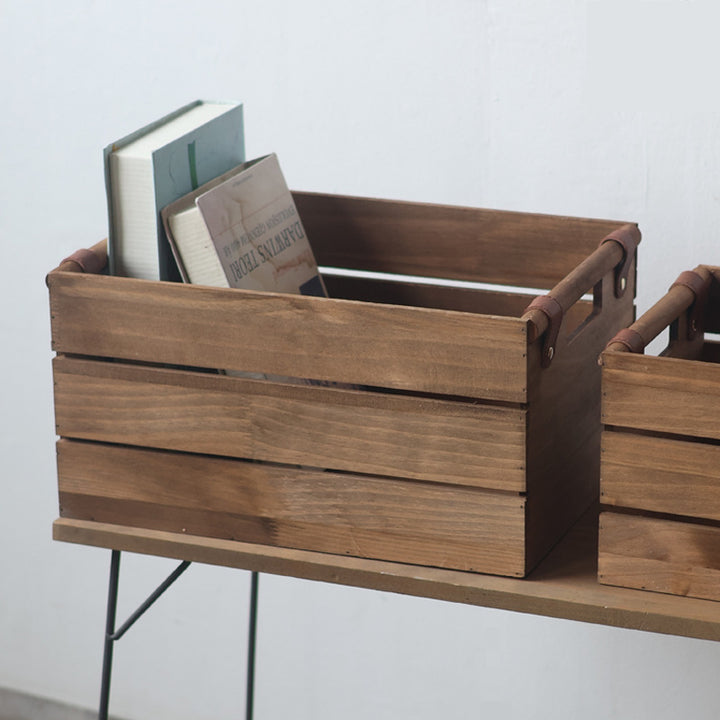 Robust storage basket made of wood