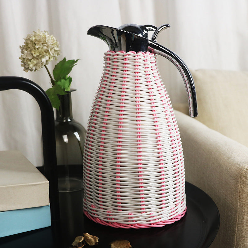 Stylish water carafe with woven design