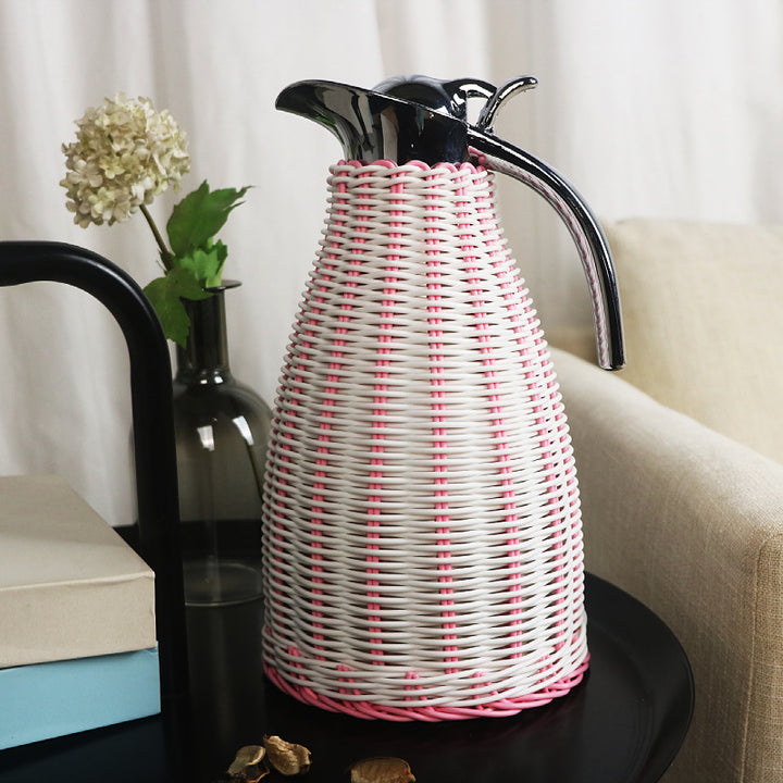 Stylish water carafe with woven design
