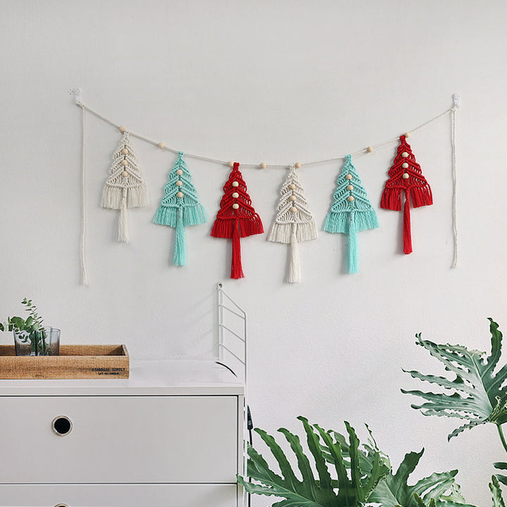 Festive Macrame Garland