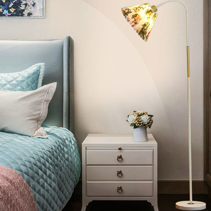 Floor lamp