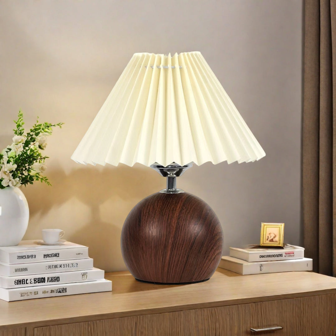 Decorative table lamp