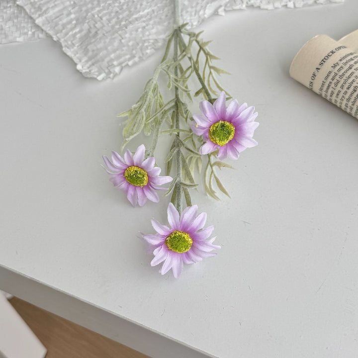Lifelike Daisy Stem Arrangement
