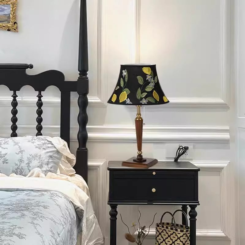 Decorative table lamp