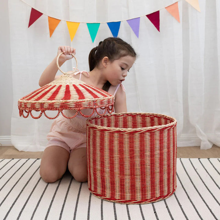 Playful cat basket in circus design