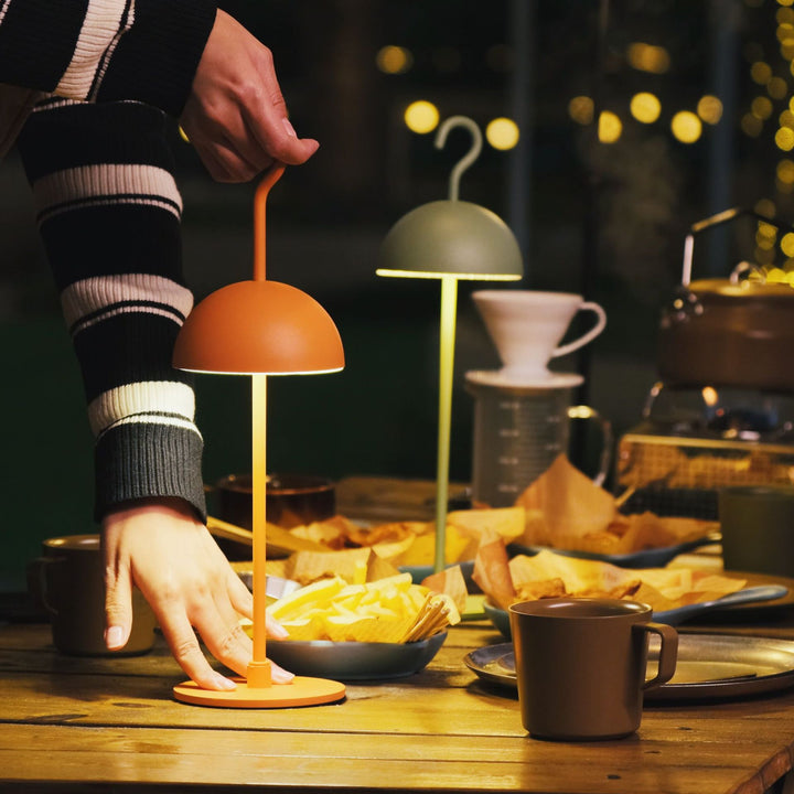 Decorative table lamp