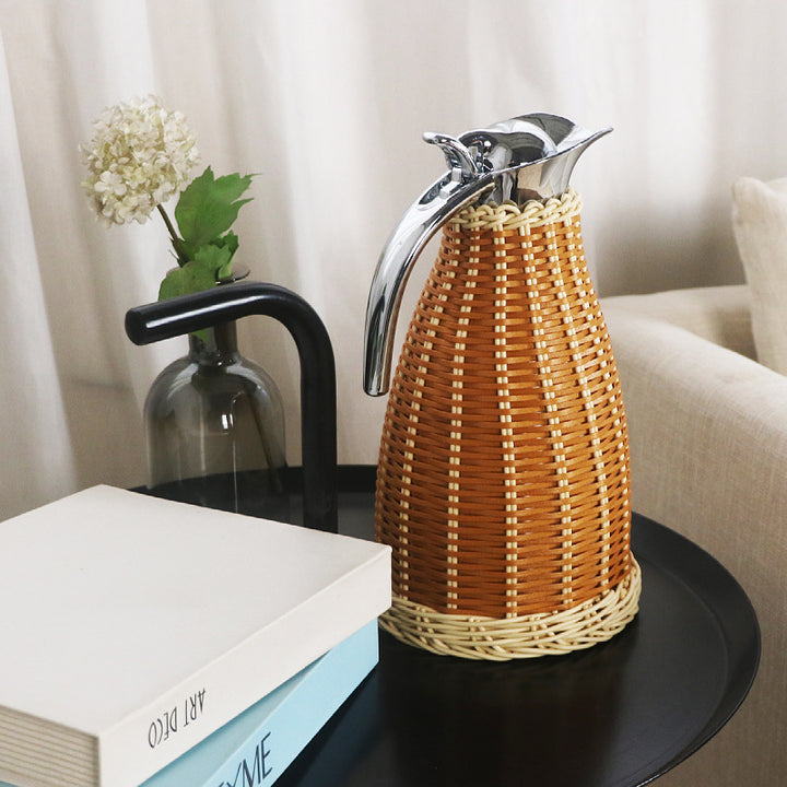 Stylish water carafe with woven design
