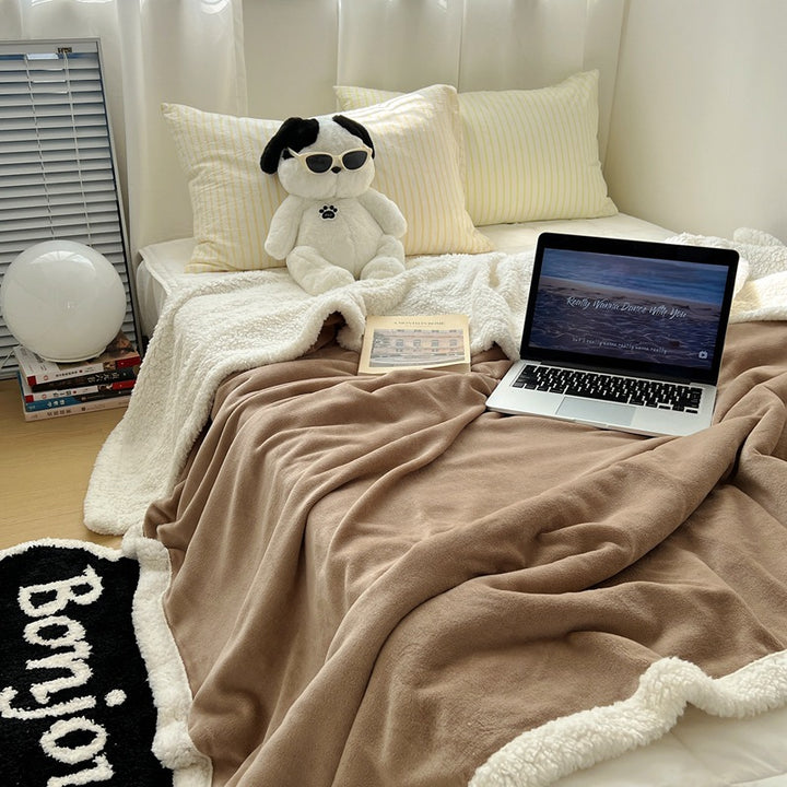 Fluffy Sherpa-Fleece Blanket