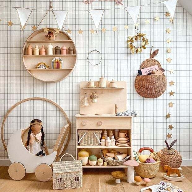 Playful storage basket in apple design