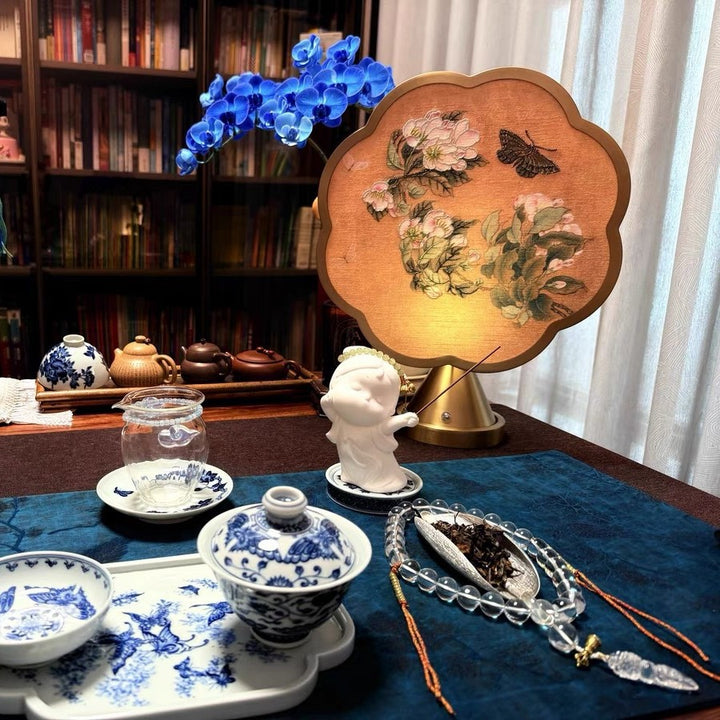 Artistically embroidered table lamp