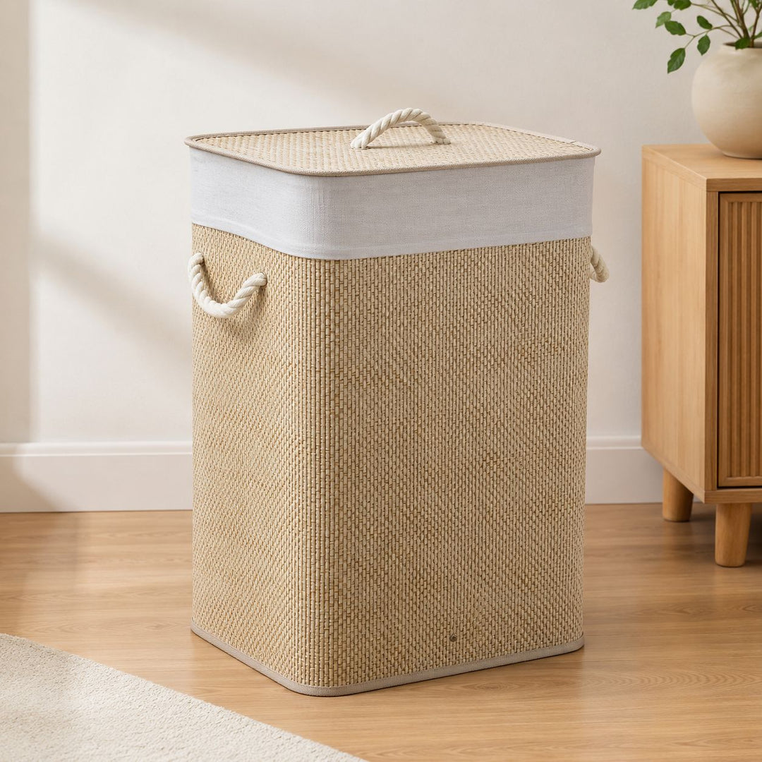 Laundry basket with lid and handle