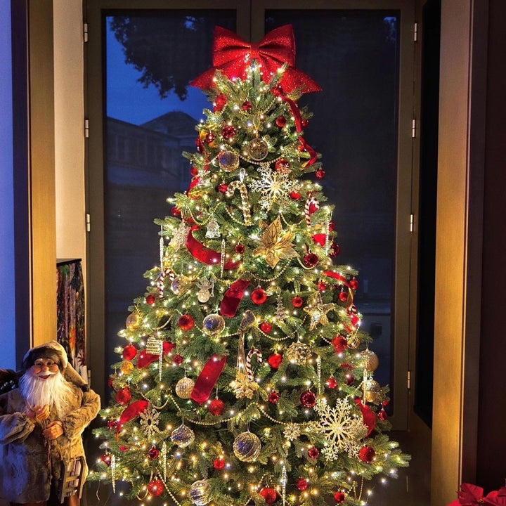 Outdoor waterproof micro LED fairy lights with clear star wreath