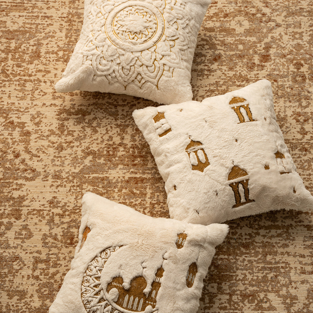 Square cushions made of micro plush with embossed mandala relief and concealed zipper