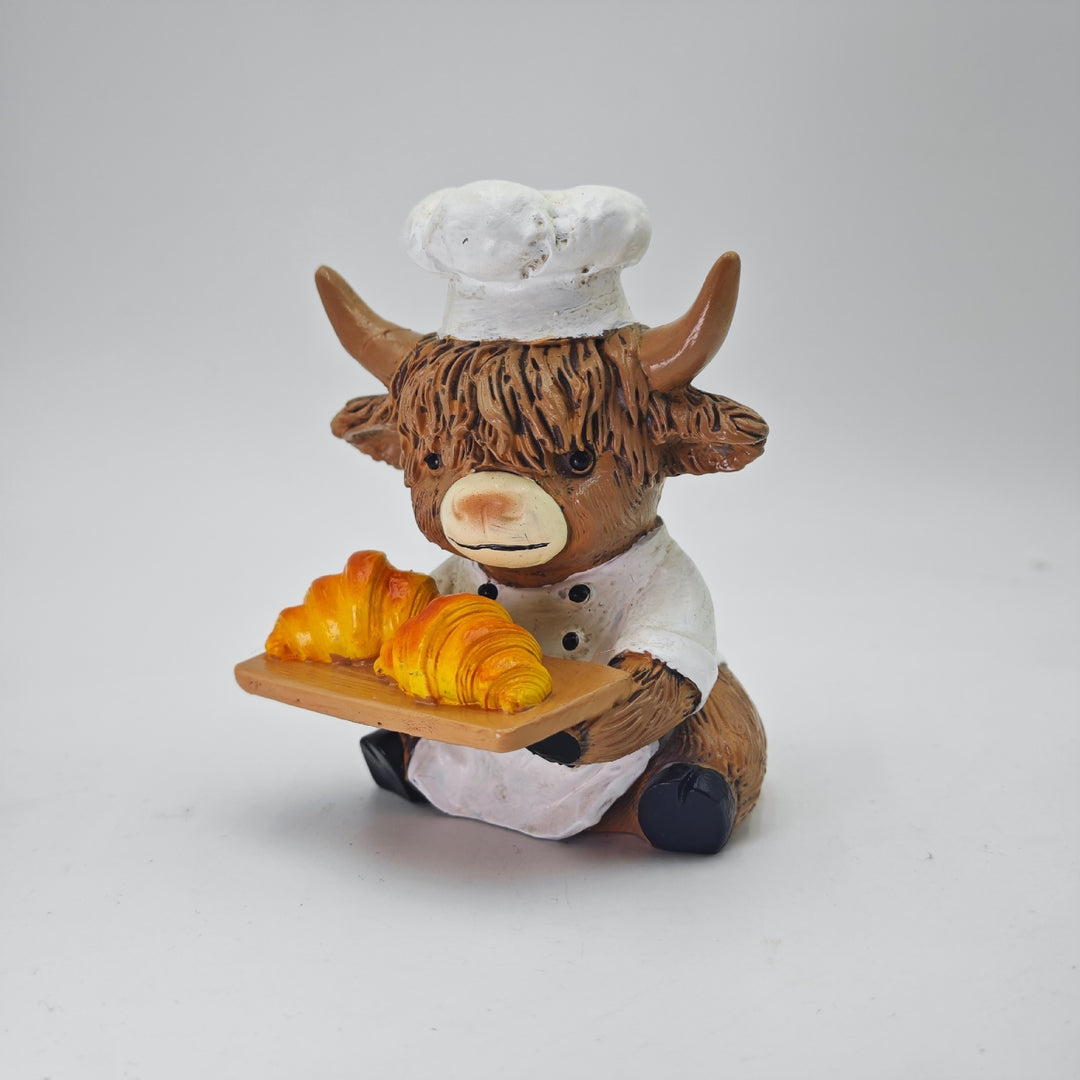 Decorative Highland Cattle Figure in Chef Outfit
