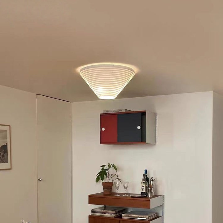 Contemporary ceiling lamp
