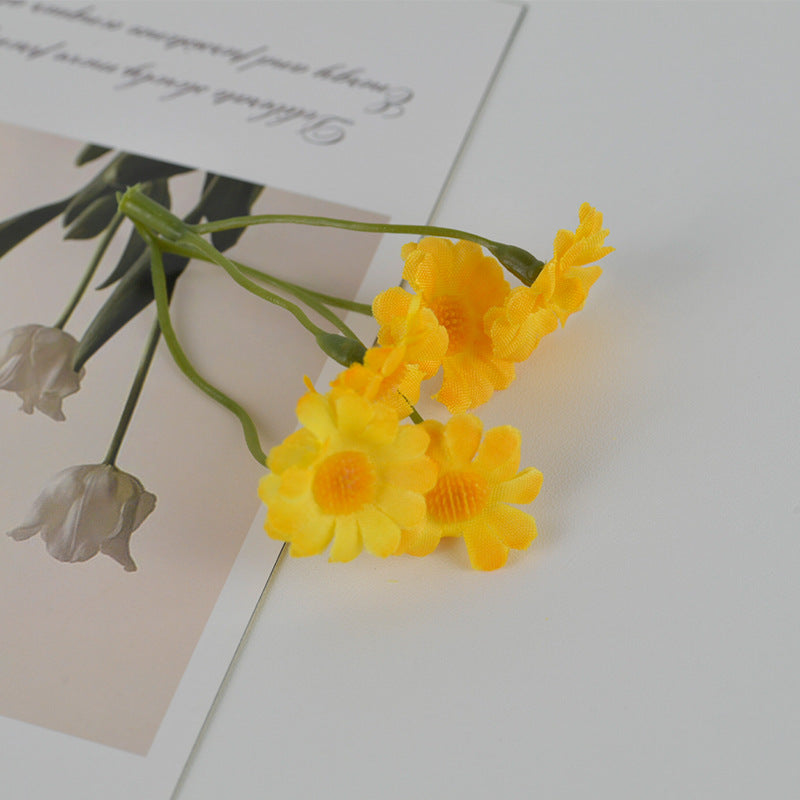 Decorative Faux Daisy Floral Stem for Flower Arrangements
