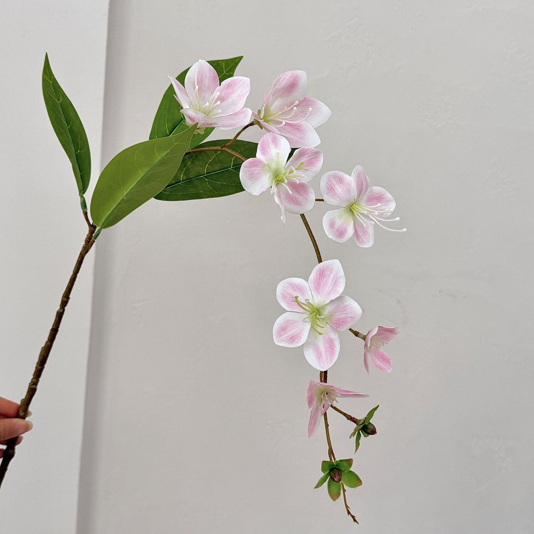 Artificial flower branch with elegant design