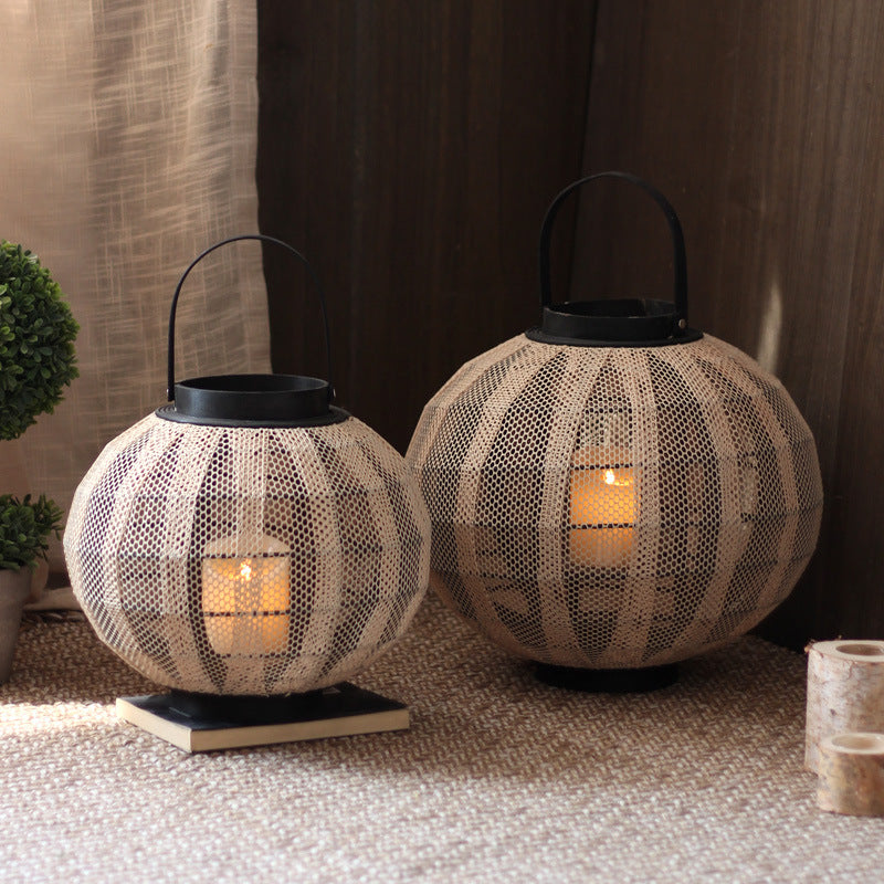 Leisurely decorative lantern