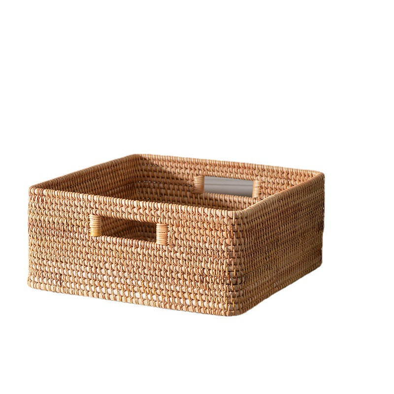 Multifunctional storage basket made of natural materials