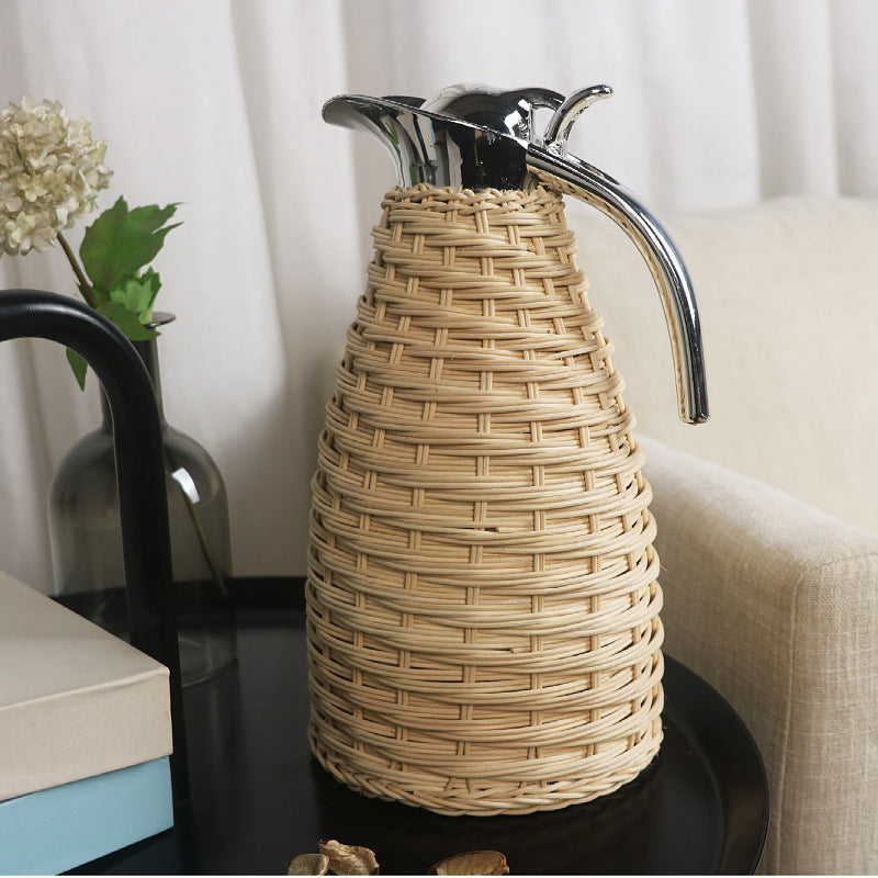Stylish water carafe with woven design